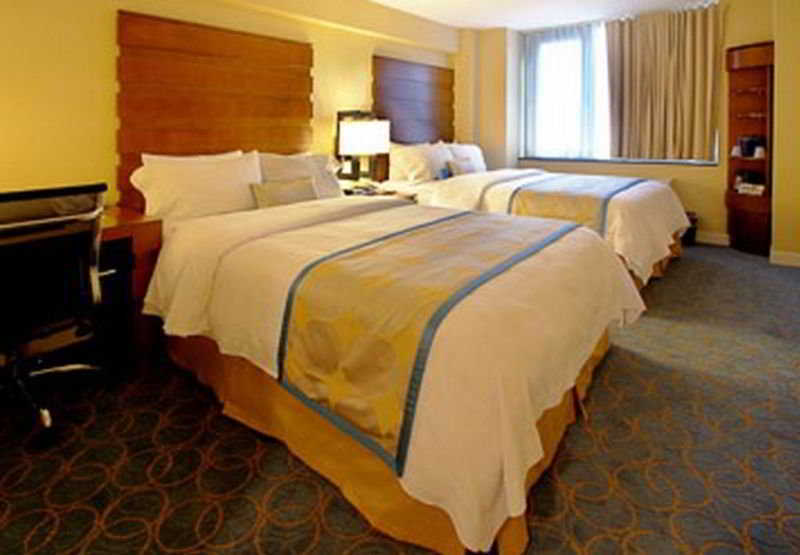 Fairfield Inn & Suites By Marriott New York Manhattan/Fifth Avenue Екстериор снимка