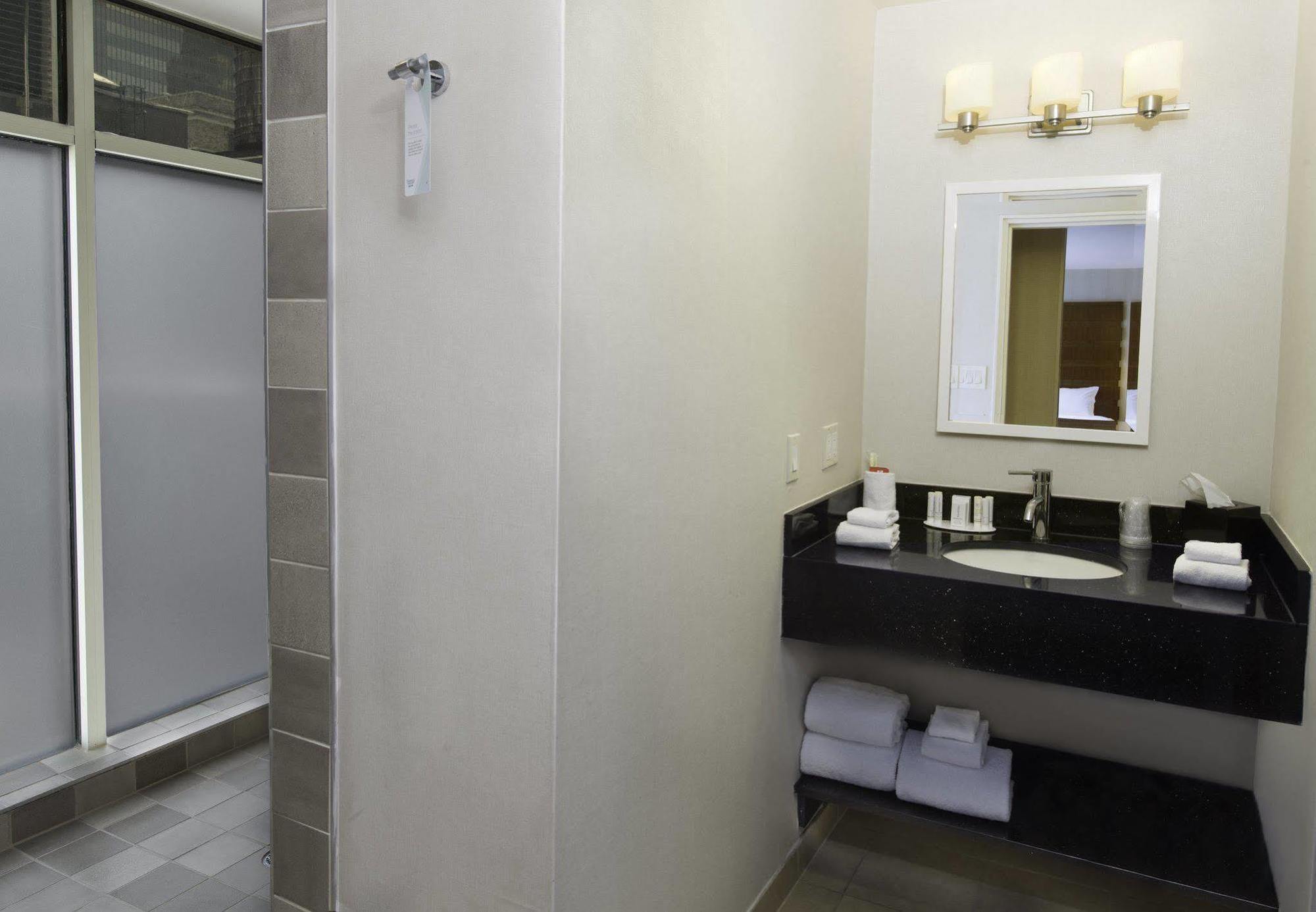 Fairfield Inn & Suites By Marriott New York Manhattan/Fifth Avenue Екстериор снимка